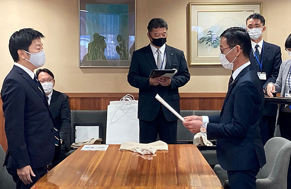 県から感謝状が授与